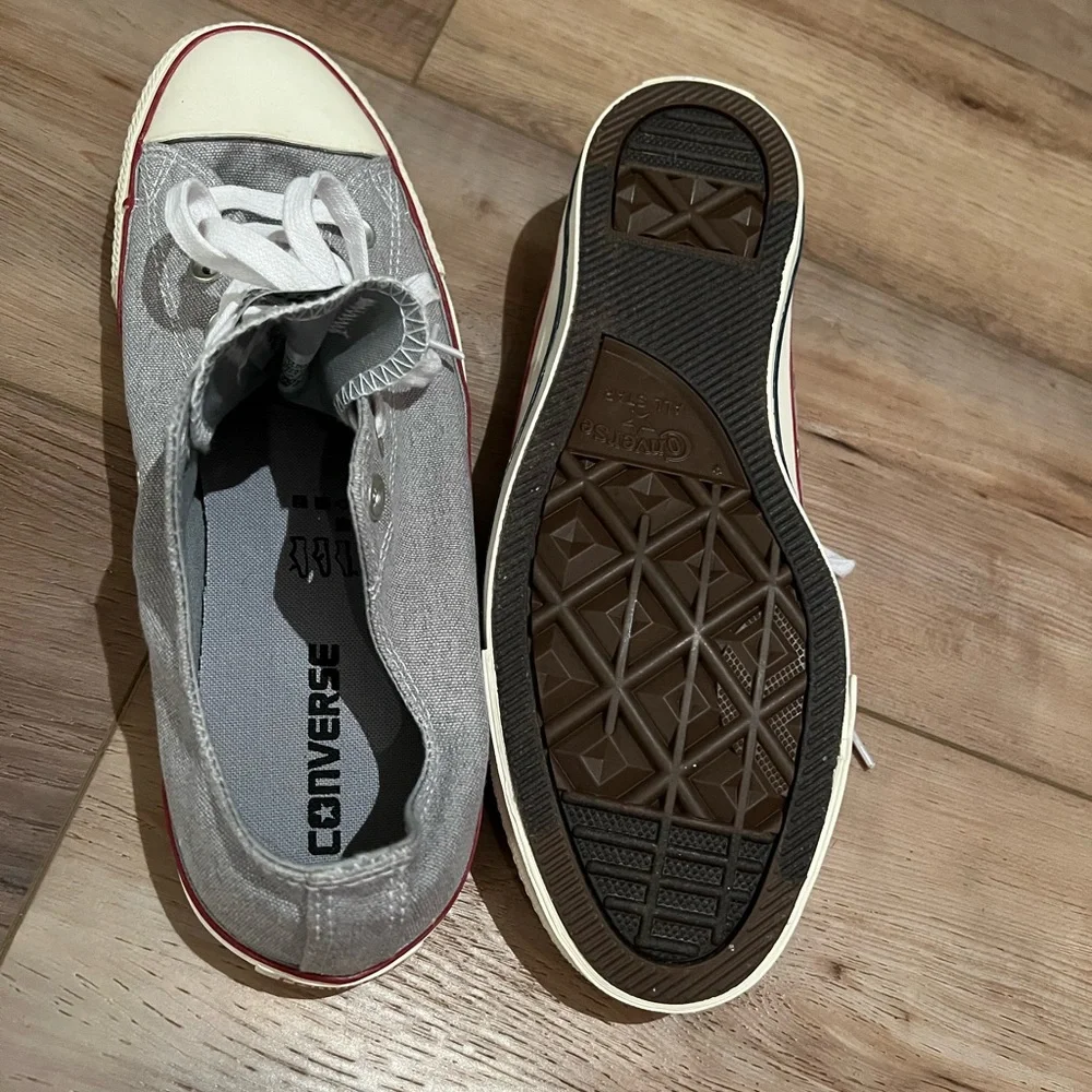NWOT Converse All Star Chuck Taylor 10 shoes in light gray - Picture 3 of 4